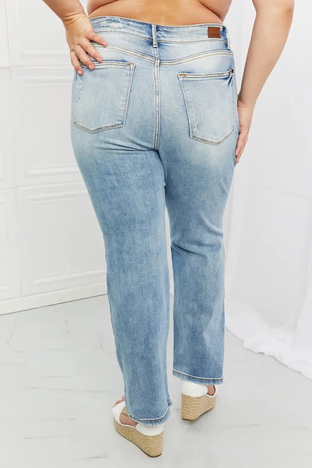 Judy Blue Natalie Full Size Distressed Straight Leg Jeans - Nestled Hill